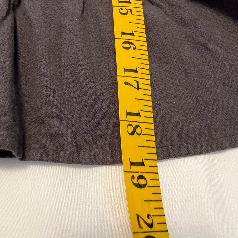 Gray Cropped Ruffles & Buttons Tank Top - Picture 10 of 11